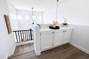 Interior - 3 Bedroom Cozy Retreat in prime Henderson area (Henderson)