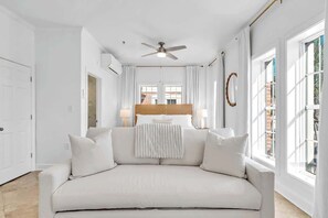 TV - Golden Hour Seacrest by Stay on 30a (Seacrest Beach)