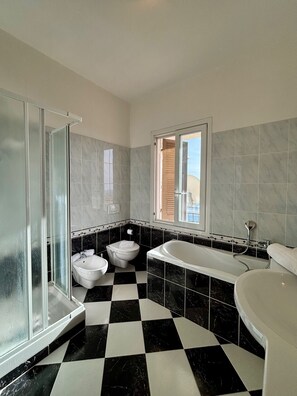 Bathroom - Casa Dunà - Mareri apartments (Costarainera)
