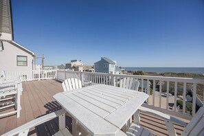 Outdoor dining - 5243- Going to Carolina, Spacious 10-bedroom oceanfront home in Kill Devil Hills (Kill Devil Hills)