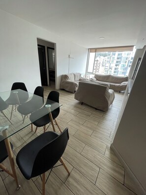 Interior - Spacious apartment in La Carolina sector Quito (Quito)