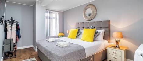 Desk, iron/ironing board, free WiFi