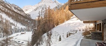 Chalet Les Rahâs by Mrs Miggins 21