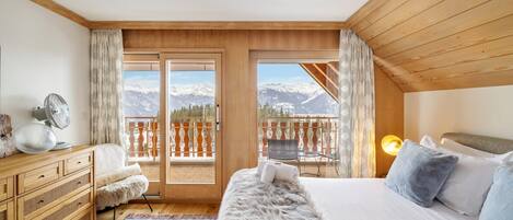 Internet, bed sheets