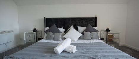 Fer et planche Ă repasser, Wi-Fi, draps fournis