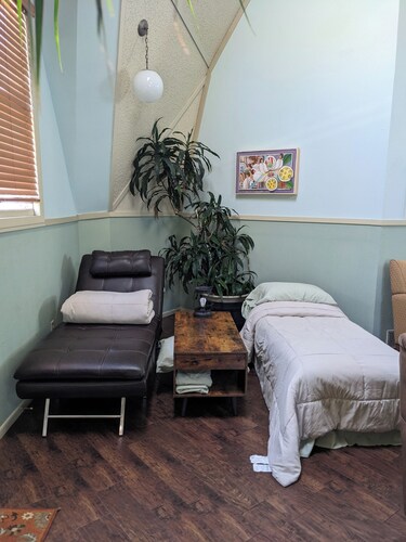 Fantastic 1-bedroom Geodesic Dome penthouse condo with AC in charming Pueblo