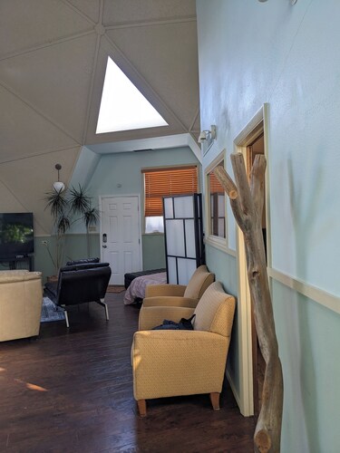 Fantastic 1-bedroom Geodesic Dome penthouse condo with AC in charming Pueblo