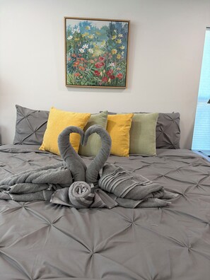 3 chambres, fer et planche à repasser, Wi-Fi gratuit, draps fournis