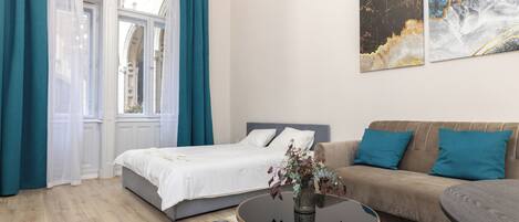 Internet, bed sheets