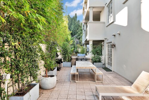 Private Luxury Residence with Outdoor Living in the Heart of West Hollywood