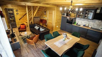 Télévision, baby-foot