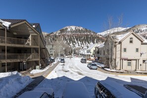 Uklassifisert bilde, 4 av 34, knapp