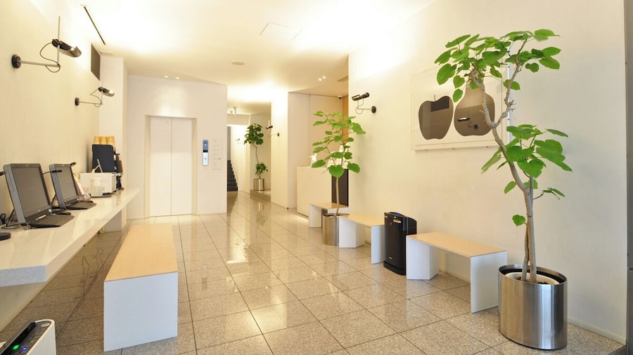 艾格尼斯飯店・普拉斯