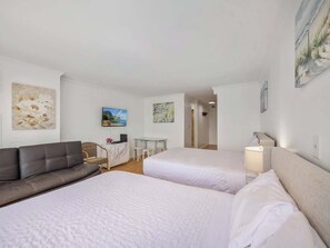 Room - Clean Bright Studio @ Ilikai Marina (Honolulu)