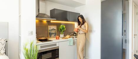 Classic Studio, Non Smoking | Dapur peribadi | Peti sejuk mini, ketuhar, dapur