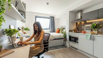 Classic Studio, Non Smoking | Desk, laptop workspace, free WiFi