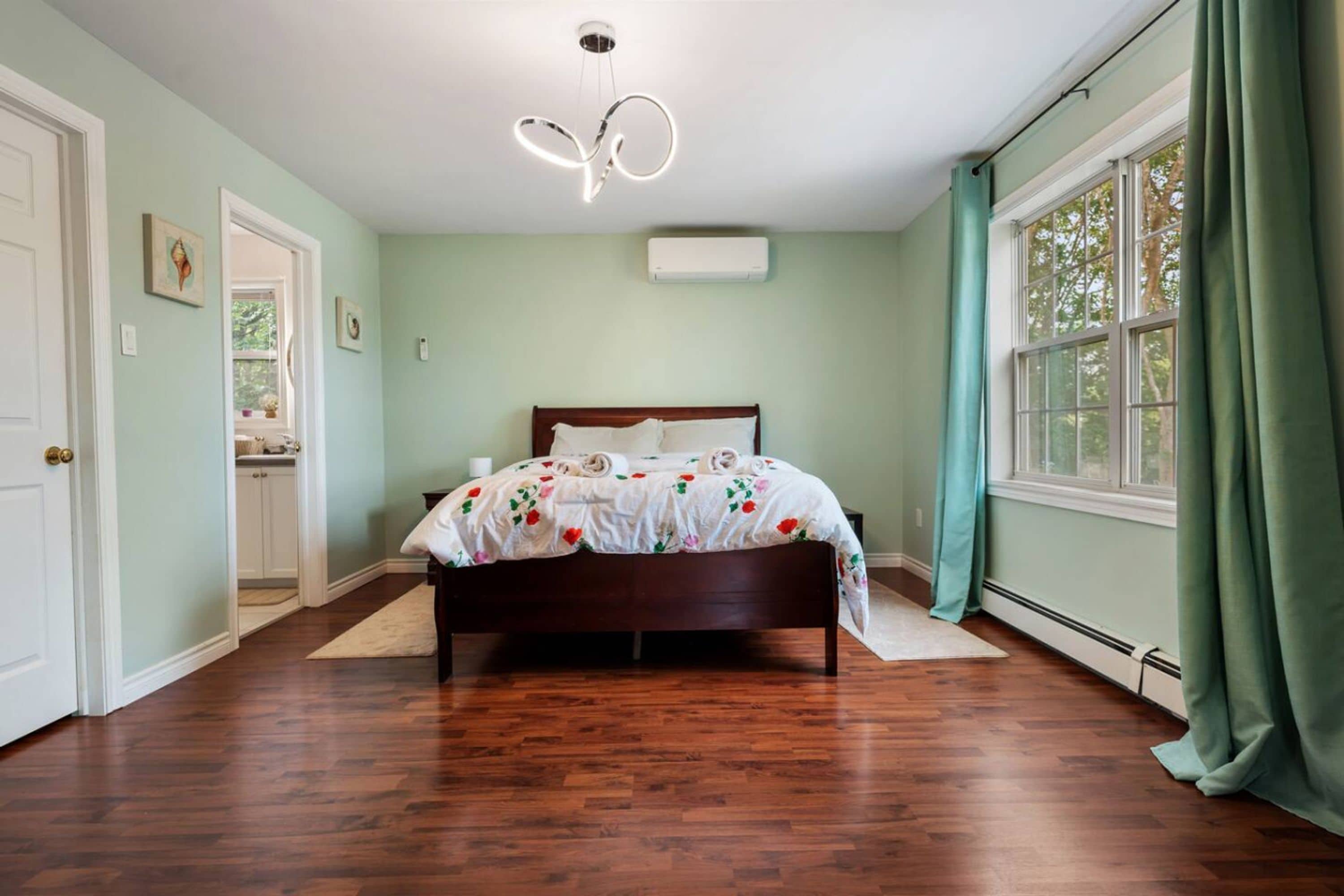 4 bedrooms