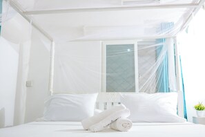 4 chambres, fer et planche à repasser, Wi-Fi gratuit, draps fournis