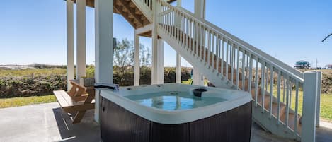 Bain à remous extérieur