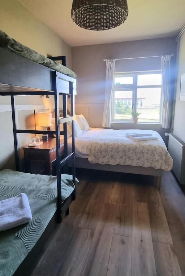 Blackout drapes, free WiFi, wheelchair access - The Old Schoolhouse - Gaulverjaskoli (Selfoss)