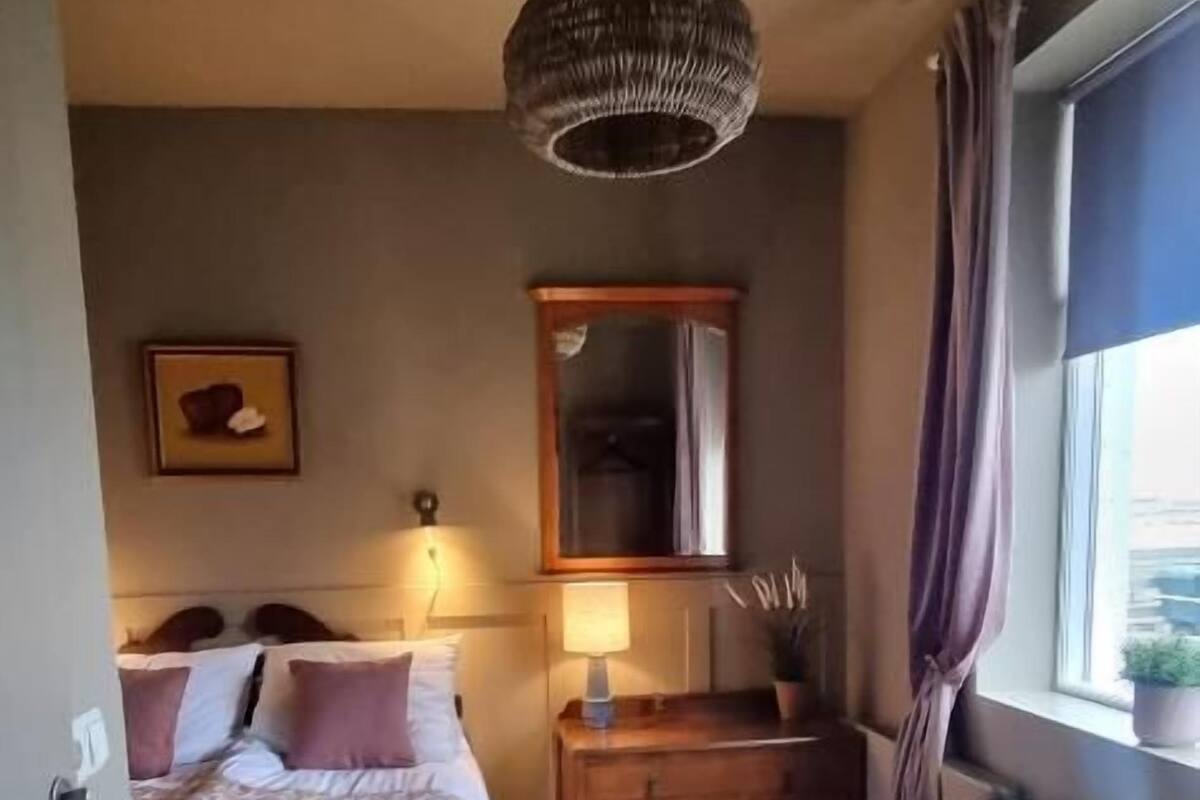 Blackout drapes, free WiFi, wheelchair access