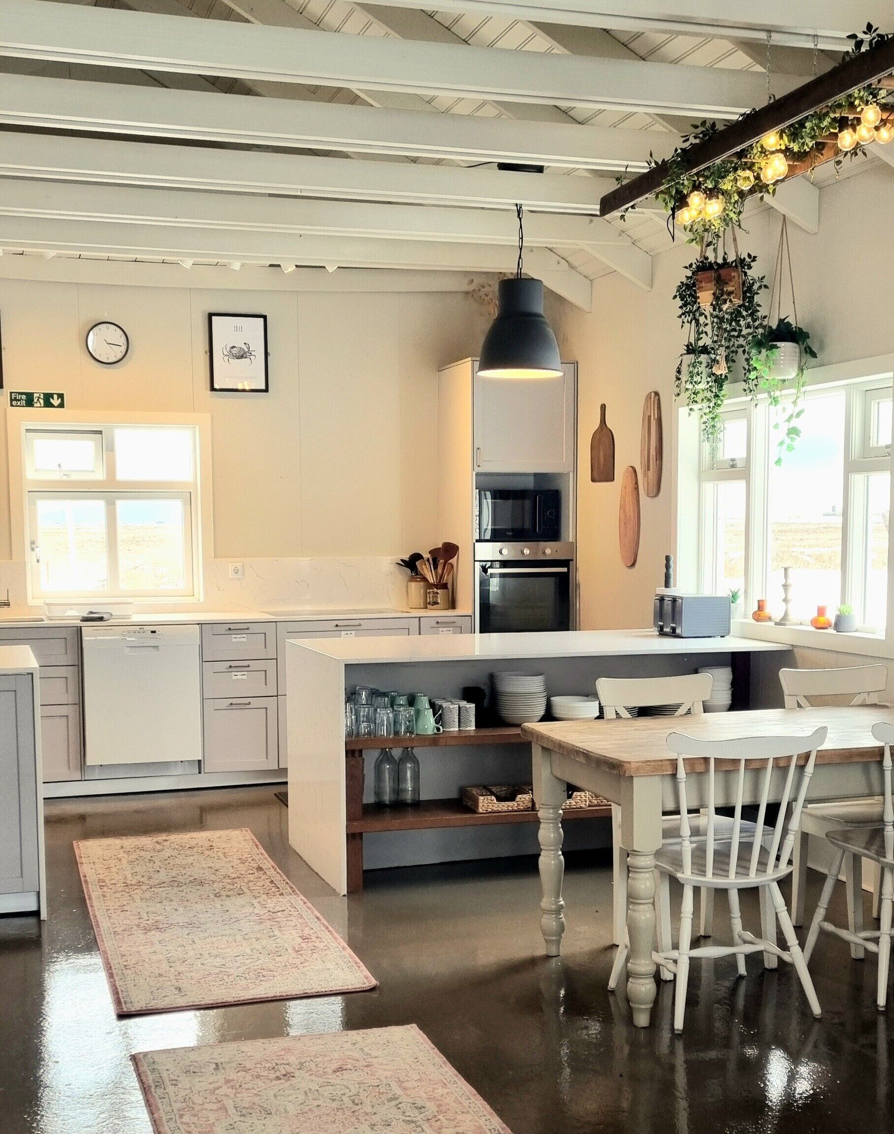 Breakfast area