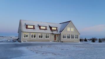 Villa Confort, patio, vistas al jardín | Exterior