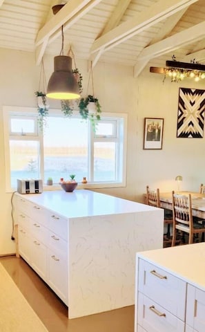 Dining - The Old Schoolhouse - Gaulverjaskoli (Selfoss)