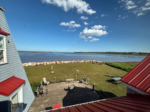 Historical Hardy's Channel Lighthouse Retreat in Freeland, Prince Edward Island