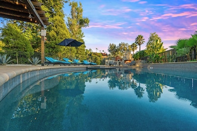 3000 Sqft 5BR - 4BTH Villa with Pool, Hot Tub, 8 Parking in Fallbrook, Wineries