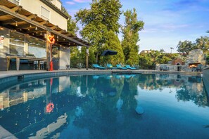 Piscina a l'aire lliure