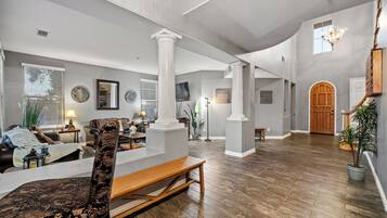 TV connectée, jeux vidéo, livres, médiathèque