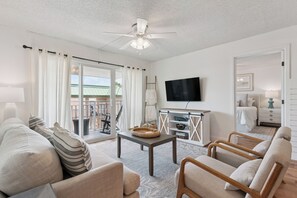 TV - Beach Club Unit | Beach Access | Pool (Saint Simons Island)