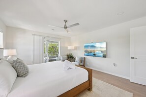 4 bedrooms, iron/ironing board, travel cot, WiFi - Salt + Sol | Canal-Front | Golf Cart | Heated Pool (Anna Maria)
