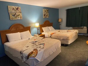 Habitación doble estándar | Cortinas blackout, tabla de planchar con plancha y wifi gratis