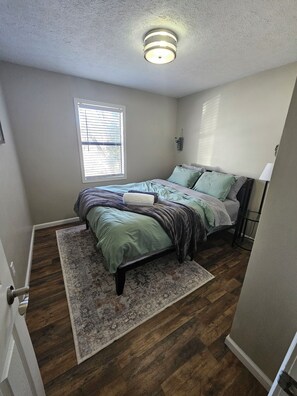 4 bedrooms, free WiFi, bed sheets