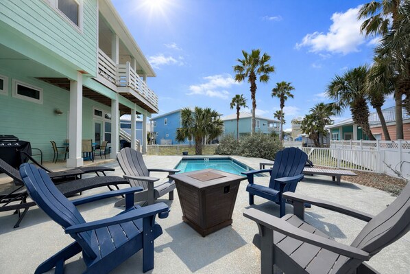 Terrace/patio - Private Pool, Shared Pool, Boardwalk to the Beach (Port Aransas)