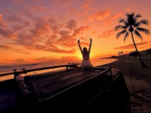 On the beach, sun-loungers, beach towels -  Boutique Island  Camping Experience (Wailuku)