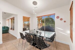 Dining - Spacious 5-bedroom house in fabulous Indio with Private Pool (Indio)