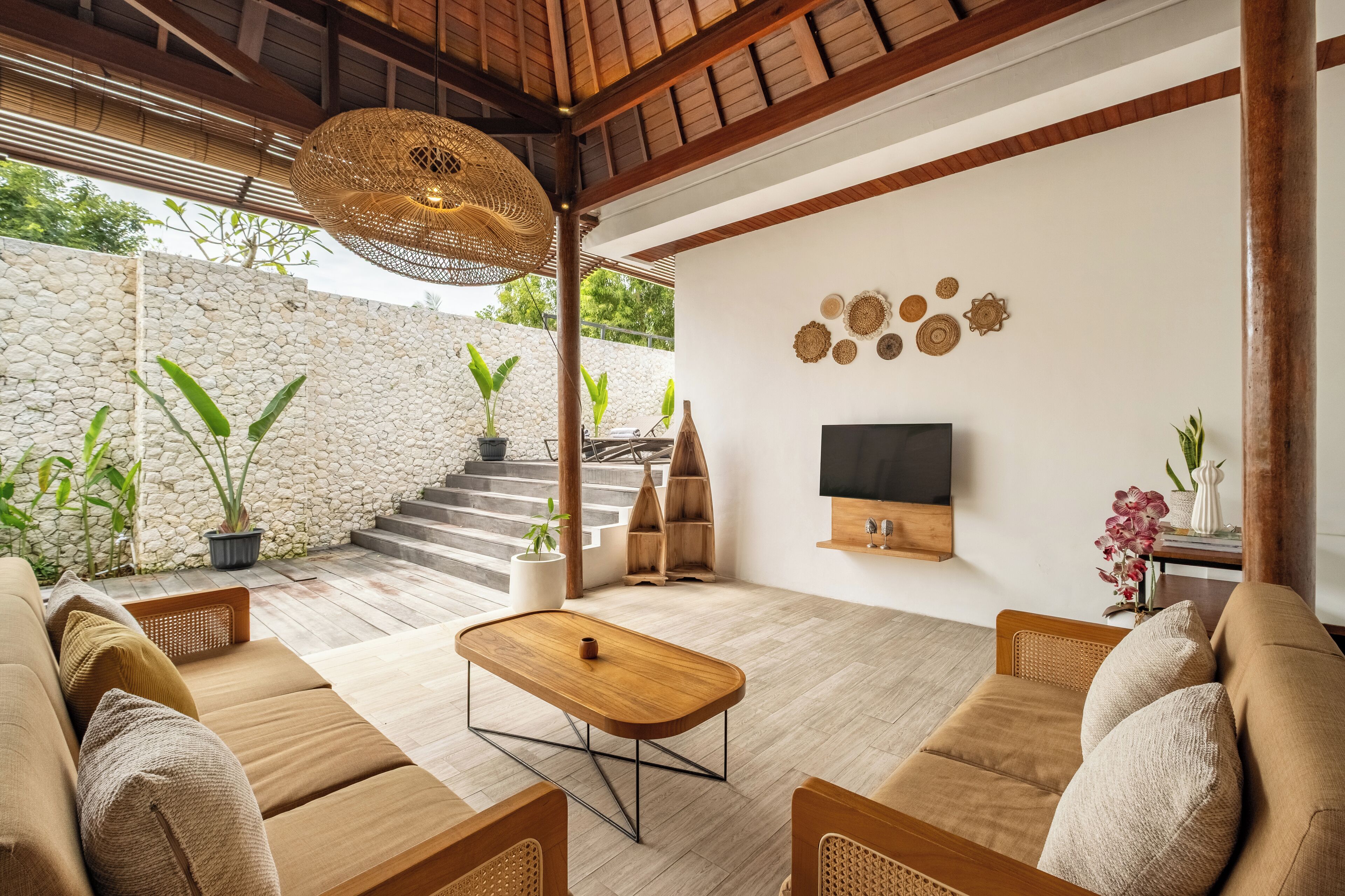 Vila Deluks, 2 kamar tidur, kamar mandi pribadi | Area keluarga | Smart TV 42-cm dengan saluran TV digital, Netflix, dan layanan streaming