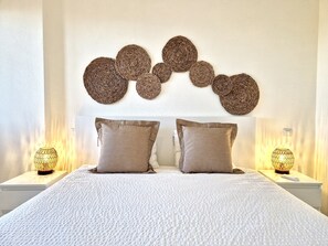 2 bedrooms, iron/ironing board, free WiFi, bed sheets - SR Reserva de Marbella M3 2BDR with sea view (Marbella)