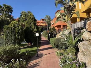 Property grounds - SR Reserva de Marbella M3 2BDR with sea view (Marbella)