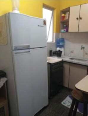 Mikrobølgeovn, ovn og kokeplater