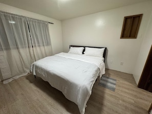 Iron/ironing board, Internet, bed sheets - Perfect 2-bedroom house in a duplex in enchanting Woodinville for your getaway (Woodinville)