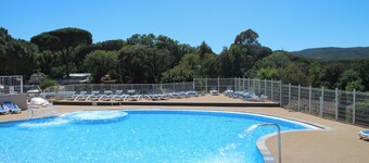 3 Bedroom Mobile Home Sleeps 6  - Pools - Garden