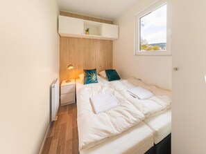 Chalet | 3 Schlafzimmer, individuell eingerichtet, Bettwäsche