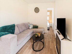 Chalet | Living room - Spacious Mobile Home With Terrace in Erezee (Erezee)