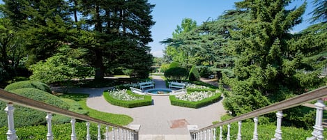 The Botanical Garden