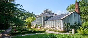 Vila Leonarda, Miren, Slovenia