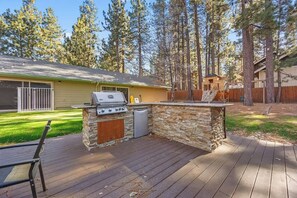 Terrace/patio - Indoor Pool & Game Room, Pet-Friendly Retreat (Big Bear Lake)